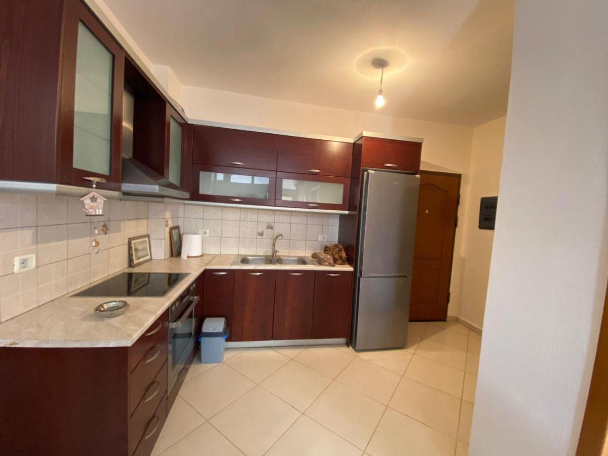 Titi'S Apartment Saranda Экстерьер фото
